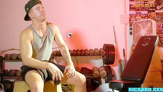 Sweat-Drenched Passion: Married Mens Secret Gym Encounter – JJ Knight Jacob Peterson 18+