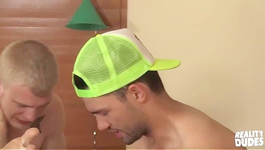 Naughty College Hunks Strip Down for Their First Epic Blowjob Party – DickDorm Fun 18+