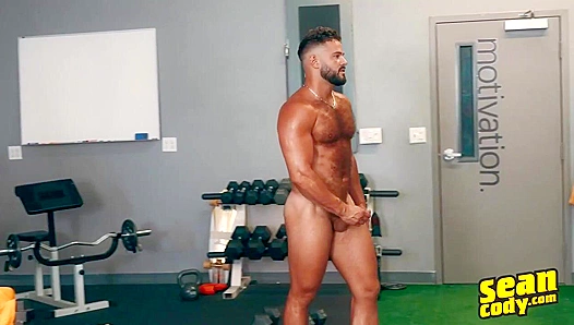 Hayden Jackson Go Hard — Bareback Gym Lust Turns Wild – GayXXX