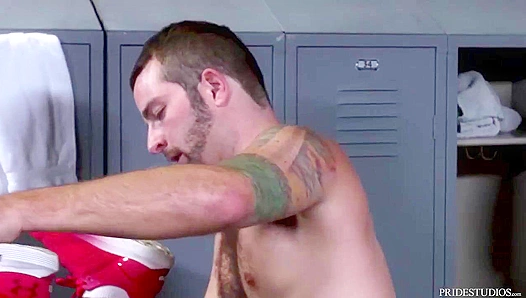 Bareback Heat: Lay Towers Gags on Jay Donahues Thick Cock – Full Ride No Condor