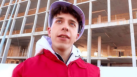 Kinkiest POV Yet: Hung Builder Takes It Deep In The Ass – CzechHunter