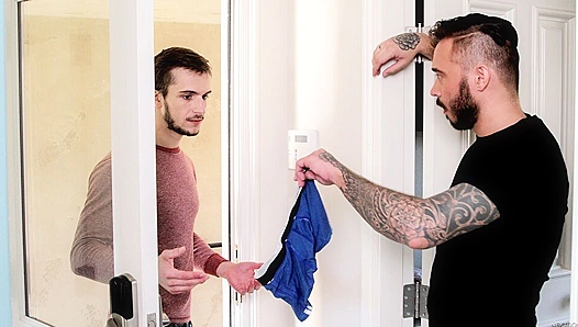 Big-Dicked Donte Plows Horny Neighborkink Chris Deep – Raw Anal Ride