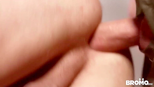 Chained Pounded: Amateur Guy Takes Anal in the Garage – BromoUS 18+