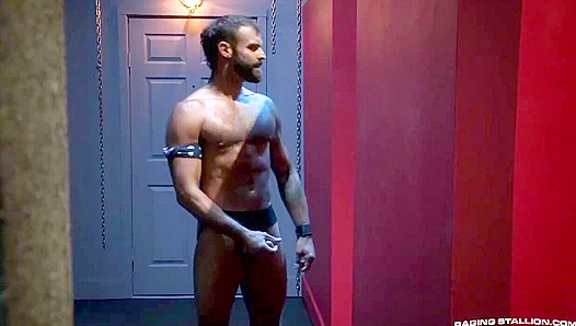 BDSM Bareback Fever: Brian Bonds Drake Masters Go Wild – Raging Stallion
