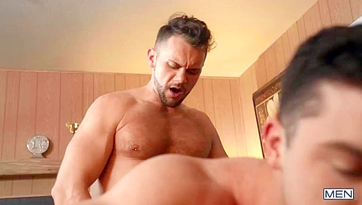 Blazing Heat: Muscular Twins Bang Live on Camera – Drill That Tight Ass Now