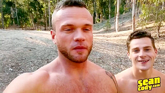 Muscular Stud Sean Takes Charge Over Cute Twink Robbie – SeanCody