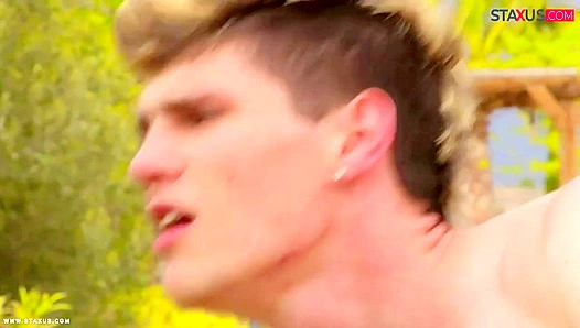 Agus Piney Caruso Go Wild: Steamy Public Anal Encounter – Gay XXX