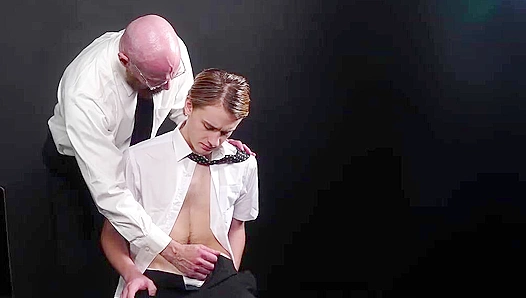Slutty Skylar Rides Mick Hard in Missionary Position – Naughty Fun 18+