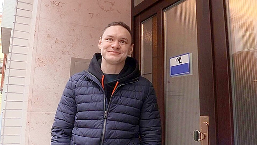 Czech Cutie Takes Hard Pound in Public Bathroom – XXX Gay
