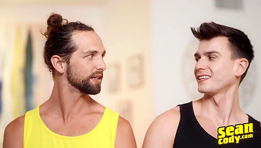 Jaxons Stretch Session: Deep Gaping Fun with Thomas – SeanCody 18+