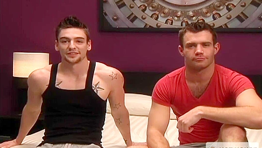 Johnny Torque Trent Locke Go Wild in Retro Bedroom Action – HotHouse GayPorn