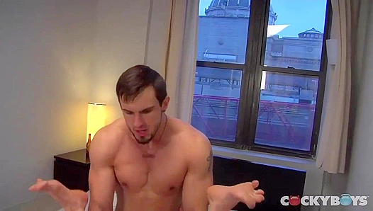 Kennedy Carter Phenix Saint Go Wild — Steamy Muscle Gay Sex Action – 18+