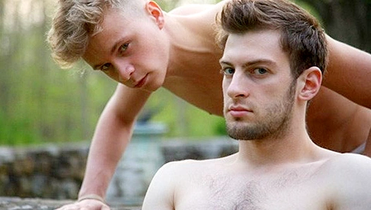 Bravo Delta Max Ryder: Steamy Hookup Between Confident Tops – GayPornX 18+