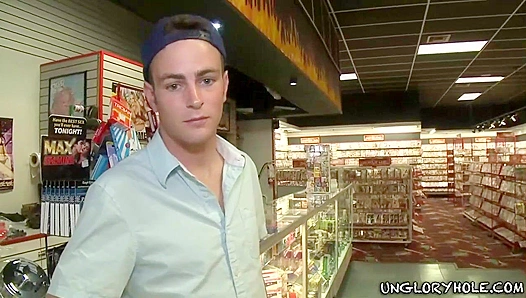 Hot Blowjob Action: Matthew Singer Takes Charge With Michael Dora – Inside Look