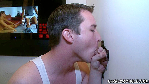 Tony Royce Chris Go Wild at the Glory Hole — Steamy BJ Action – GayPornHub 18+