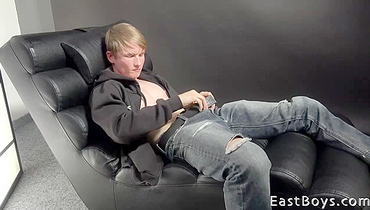 Blushing Jeffrey Wheeler Rides Hard — Wild Self-Pleasure Gone Deep – EastBoys