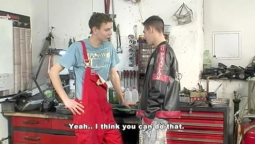 Fanny Duke Bob Farlow Go Wild with Grease-Fueled Gay Fun – Hot Studio Action
