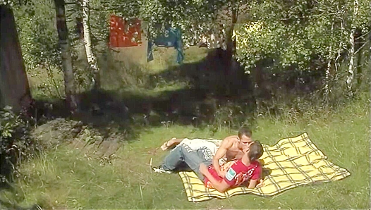 Sun-Drenched Thrills: Jason Nikos Wild threesome escapade under the sun – tinygays 18+