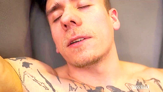 Lex Moores Tattooed Body Trembles as He Cums Hard – Jawking Out Loud 18+