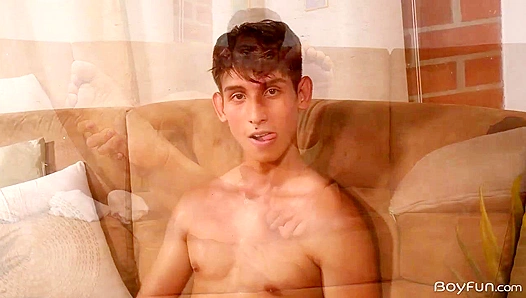 Legs Up, Hands Full: Baxtians Steamy Solo Ride – GayPornWave 18+