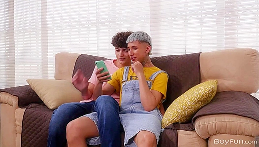 Archi Gold Zayne Bright Ignite Steamy Chemistry On Camera – GayPornHeat
