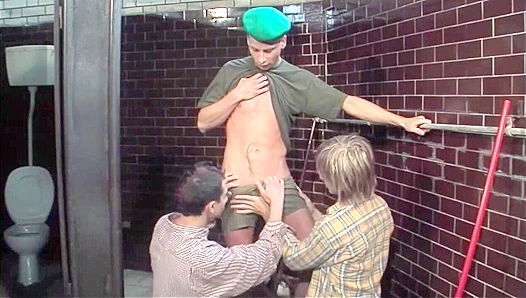 Denis Reed Johnny Hunter Go All Out in Steamy Group Action – GayXXX