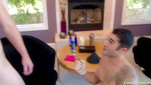 Samuel OTooole Bares His Hard Cock for Hungry Riley Price – GayPornX 18+