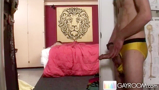 Ashton Parkers Steamy Side-Entry Ass Ride – Hard Gay Action