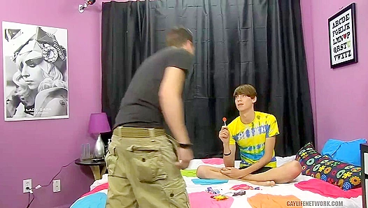 Elijah White Max Martins Wild Ride: Insane Creampie Action – LollipopTwinks 18+