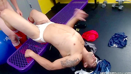 Post-Game Heat: Jimmy Clay Bradley Hudsons Steamy Locker Room Encounter – GayPornXXX 18+