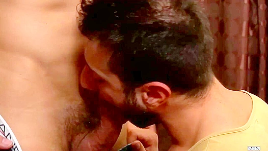 Hot Streets, Hard Throbs: Jay Roberts Valentino Medici Fuck for Cash – UK GAYmale 18+