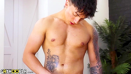 Dante Jones Slick Stylish — Jerking Off His Thick Hard cock – Alone Time