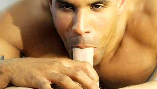 Robert Christian Skyler Caine: Steamy Gay Passion Unleashed – Cocky Twinks Collide