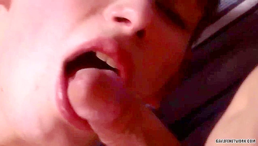 McKensie Cross Takes Charge as Drake Lawand Feels the Thrill – LollipopTwinks 18+