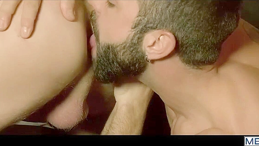 Straight Tourist Seduced by Hunk Hector DeSilva Matt Anders – Gay Trap Fantasy Unleashed