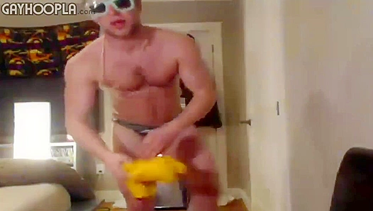 Brad Valentine Takes Control: Blond Stud Owns His Hard Cock – Gay XXX