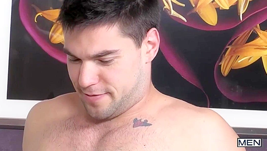 Bathroom Heat: Brandon Evans Makes Aspen Embrace His Gay Desire – 18+