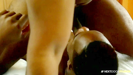 Majestic Encounters: Black Kings XL Meets Bam Bam Next Door – Steamy Gay Affair