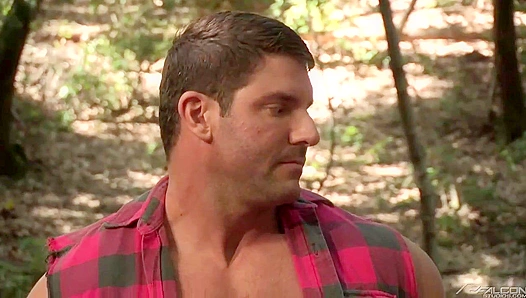 Chris Bines Jeremy Walker Go Wild in the Woods – Steamy Outdoor Hookup – Falcon Studios
