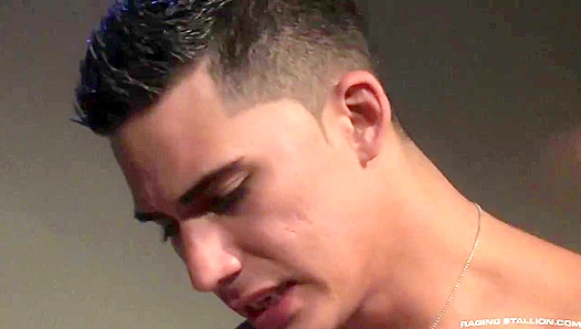 Buff Studs Collide in Steamy Darkroom Action – Austin Wylde Topher DiMaggio (Exactly )