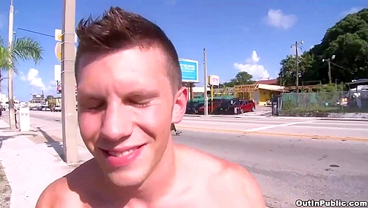 Joey Soto Riley Michaels Go Wild for Steamy Outdoor Action – GayPornHub 18+