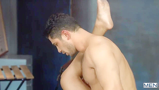 Hardcore Collision: Nicolas Brooks Dato Folands Ass Splitting Ride – 18+