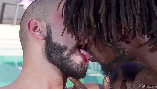 Devin Trez Takes Charge Outdoors in Steamy Interracial Ride – Gus Del Rey Fully Exposed