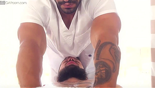Arad Winwin Rides Buck Richards Hard After Fiery Massage Session – WildGayFun