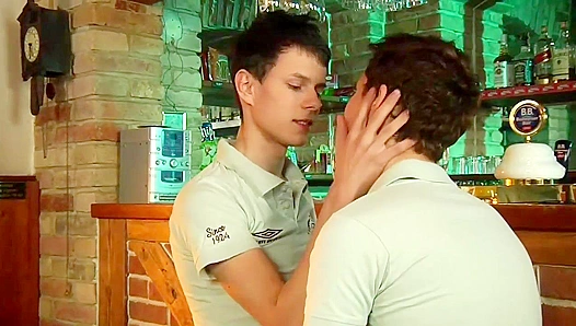 Public Encounter Heating Up: Carl Baxter Dominates Before Steamy Facial – GayXXX