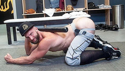 Hard Bodies Collide: Steamy Gym Hookup Between Wade Wolfgar Donnie Argento – Raging Hard