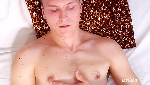 Taylor Hawk Goes Wild Jerking Off in Steamy Solo Scene – Jawked