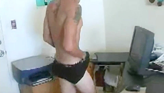 Justins Massive Tool Unleashed — Pure Pleasure in Every Stroke – TinyGays 18+