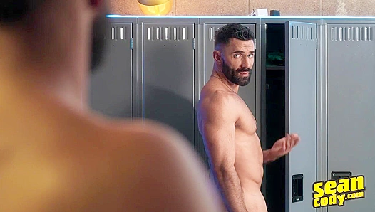 Levi Haydens Steamy Post-Gym Hardbody Tease — SeanCodyX