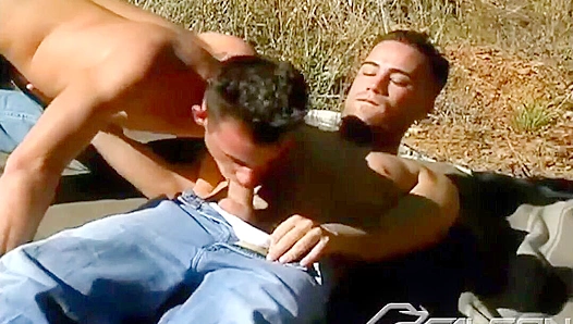 Hiking Hotness: Ago Viara Nathan Sommers Fuck Hard in Yosemite – 18+
